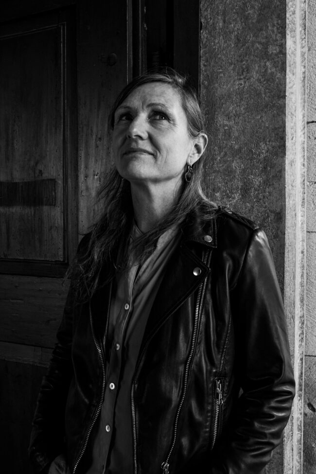 Karin, Karin schwarz/weiss, black & white, bnw, Porträt, Portrait, Porträtfotografie