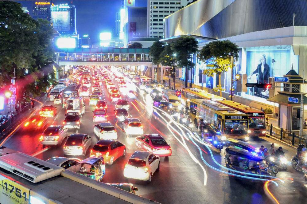 Bangkok, Thailand, Street, Strassenfotografie, Stadt, Grossstadt, Asien, Powerlines, Traffic, Verkehr, Leute, Hektik